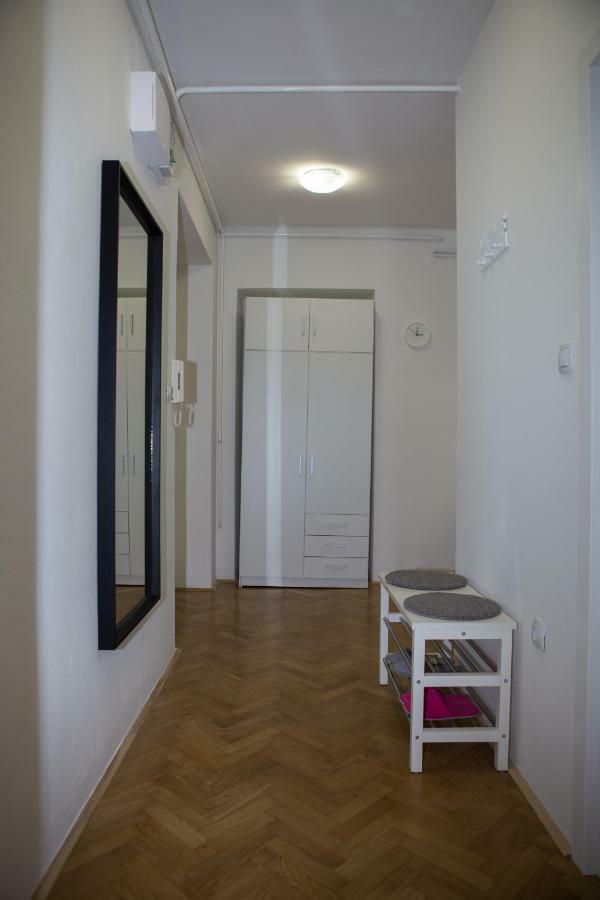 Apartment Deluxe *